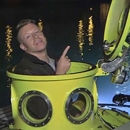 Photo of Macklemore in sub